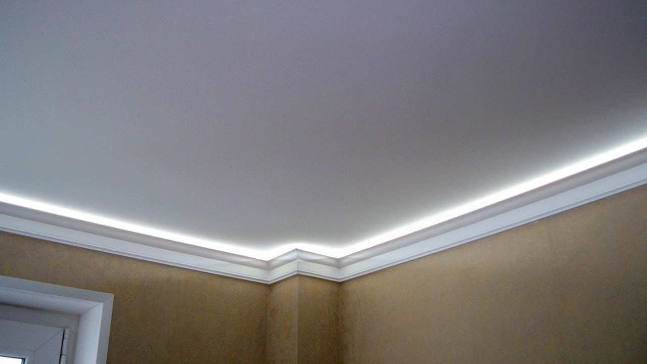 Матовый натяжной потолок с подсветкой (парящий)