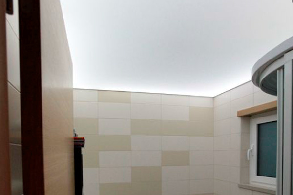 Тканевый натяжной потолок в туалете